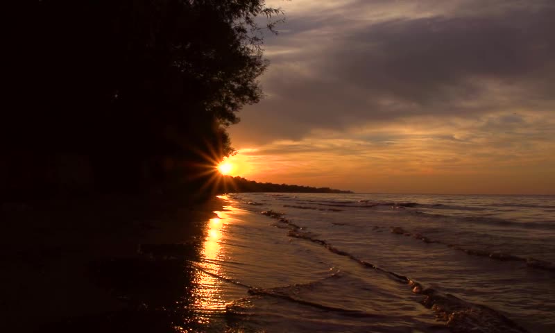 Sunset Loop Video loop – SunsetWavesWide – DreamBackgrounds